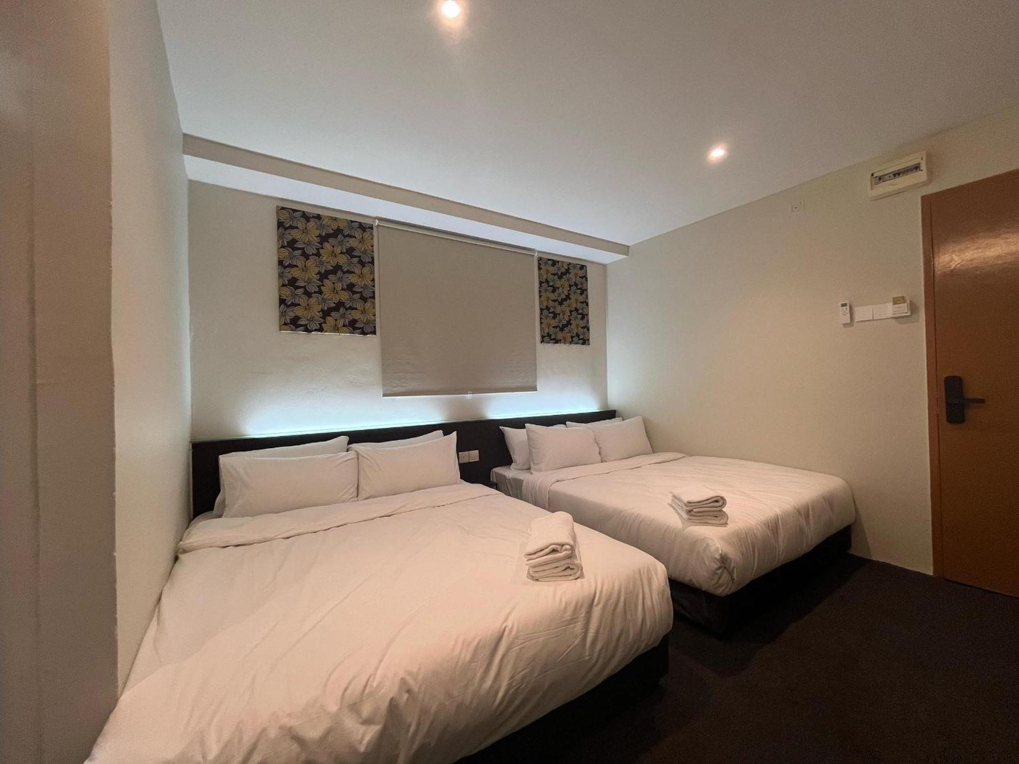 Swing And Pillows - Mahkota Parade Hotel Malacca